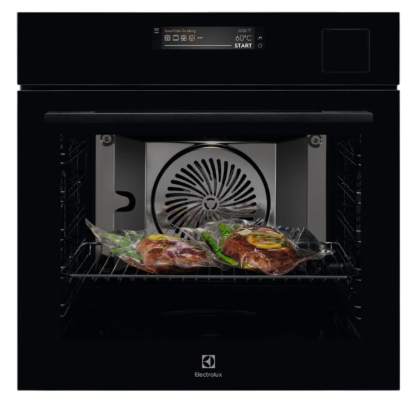 PSEEOV190PE0000Y Piekarnik parowy seria 900 SteamPro Electrolux EOA9S31WZ