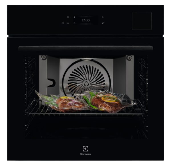Piekarnik parowy seria 900 SteamPro Electrolux EOABS39WZ