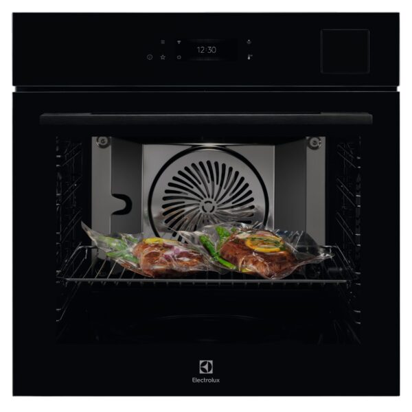 Piekarnik parowy seria 900 SteamPro Electrolux EOABS39WZ