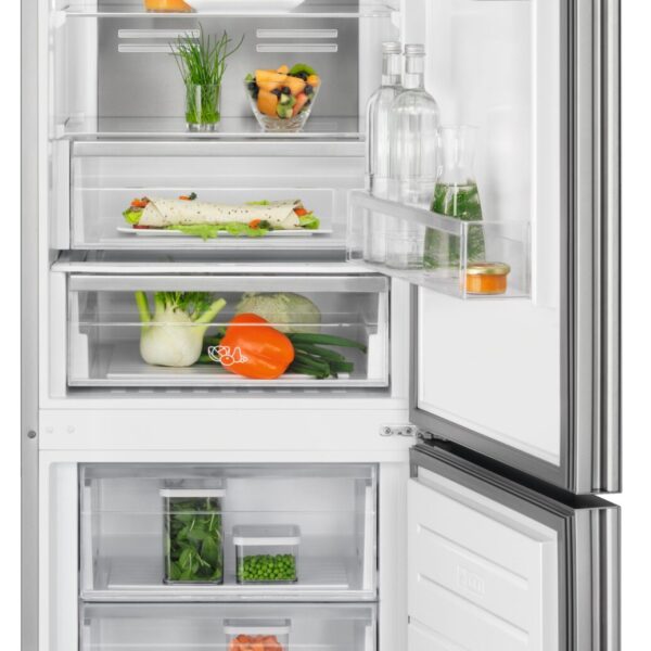 Chłodziarko-zamrażarka z dolnym zamrażalnikiem seria 700 Electrolux LNT7ME34G1