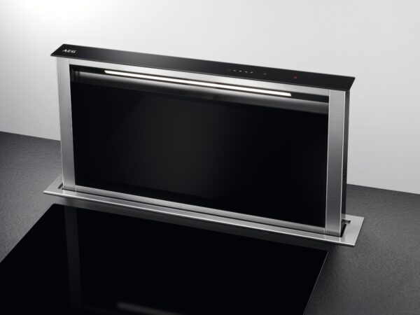 Okap wysuwany AEG DDE5960B