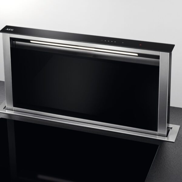 Okap wysuwany AEG DDE5960B